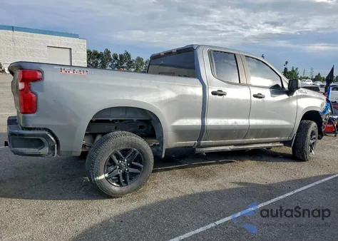 2020 Chevrolet Silverado K1500 Trail Boss Custom z USA, uszkodzony, nr VIN 1GCRYCEF2LZ129873